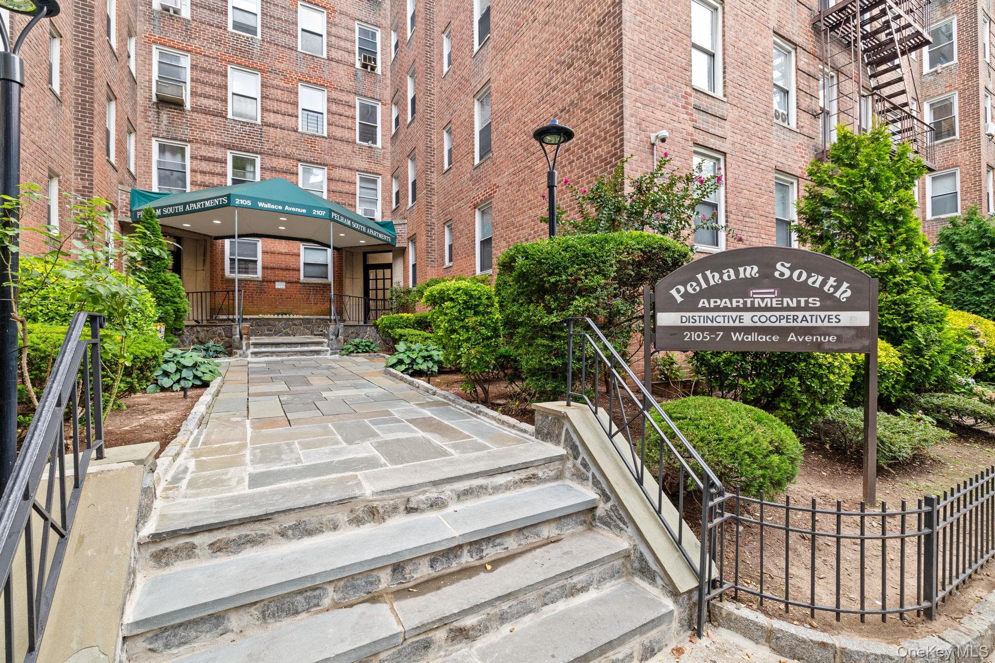 2105 Wallace Avenue Unit: 5A thumbnail 2