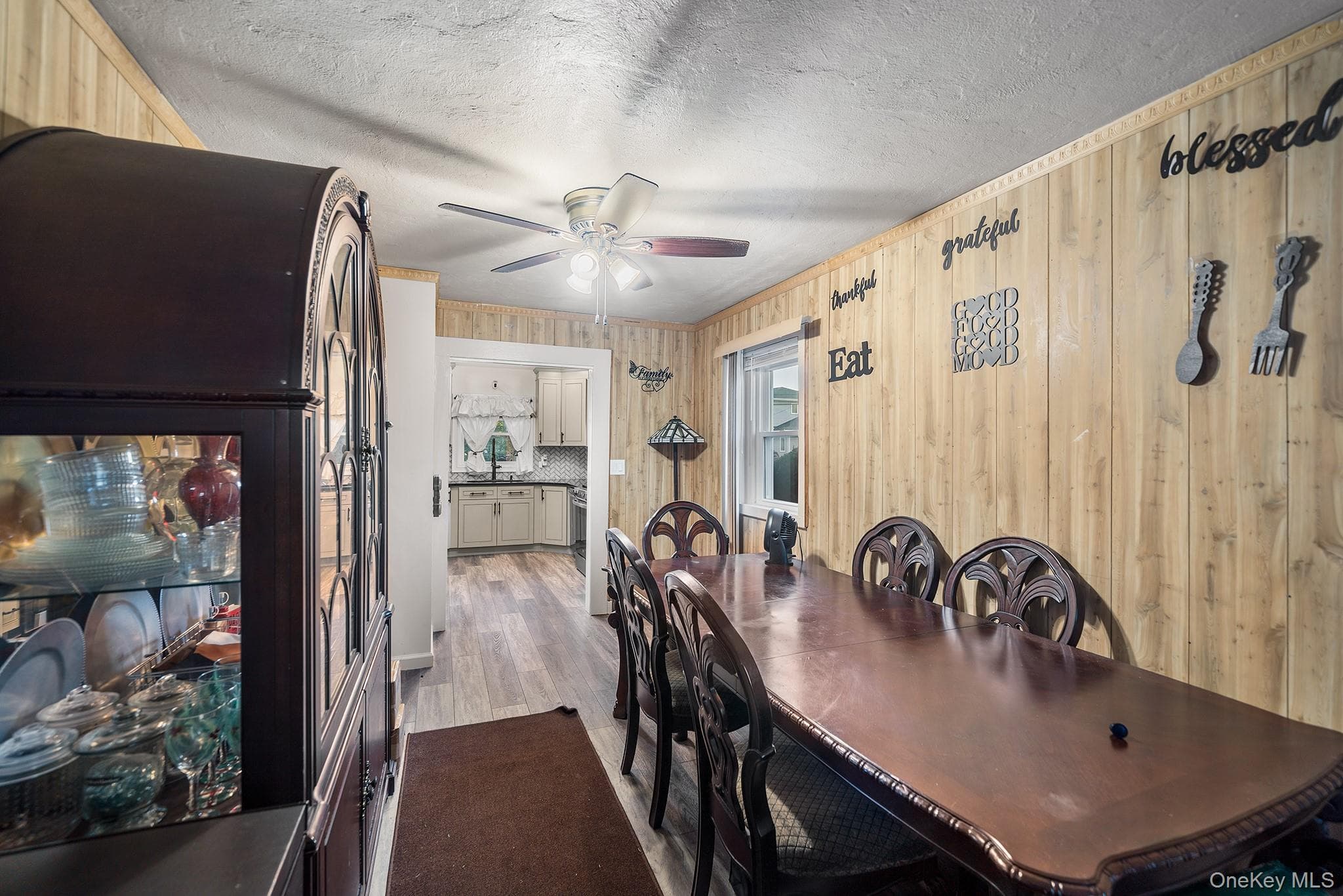 108 Beverly Road thumbnail 14