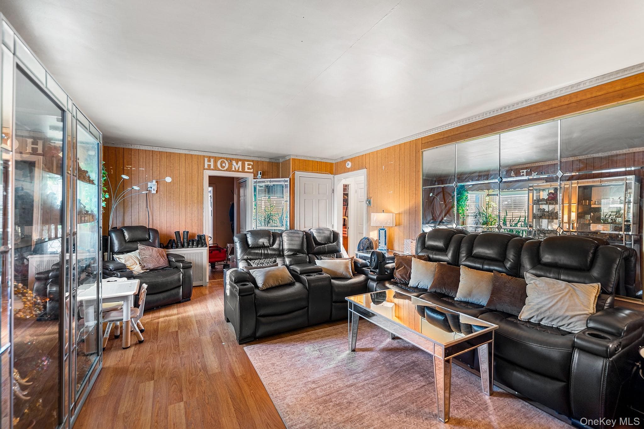108 Beverly Road thumbnail 2