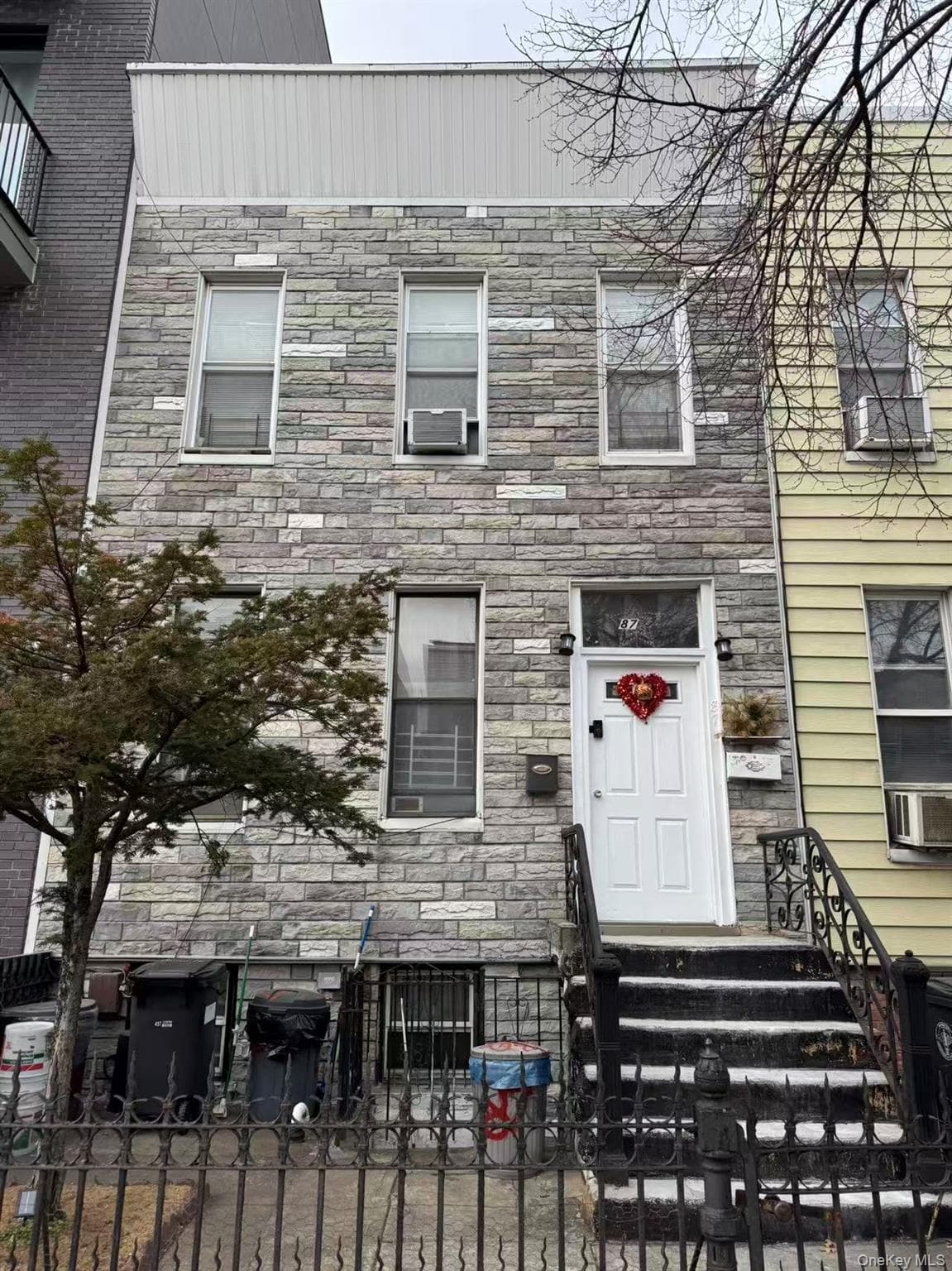 87 Stanhope Street photo 1