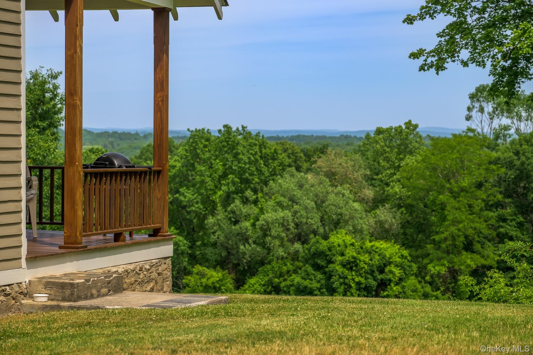1530 River Road thumbnail 9