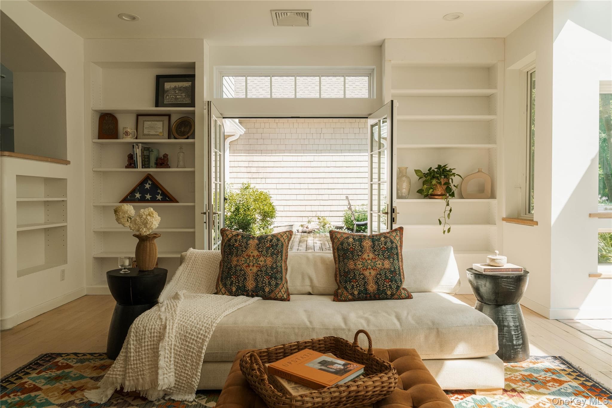 596 Hurley Avenue thumbnail 16