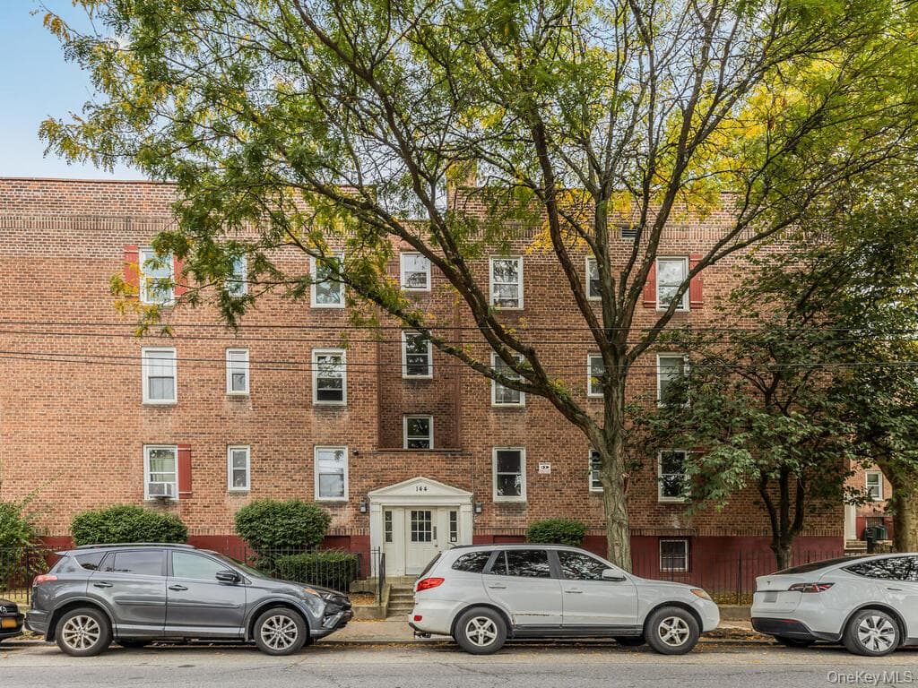144 Ravine Avenue Unit: 2C thumbnail 6