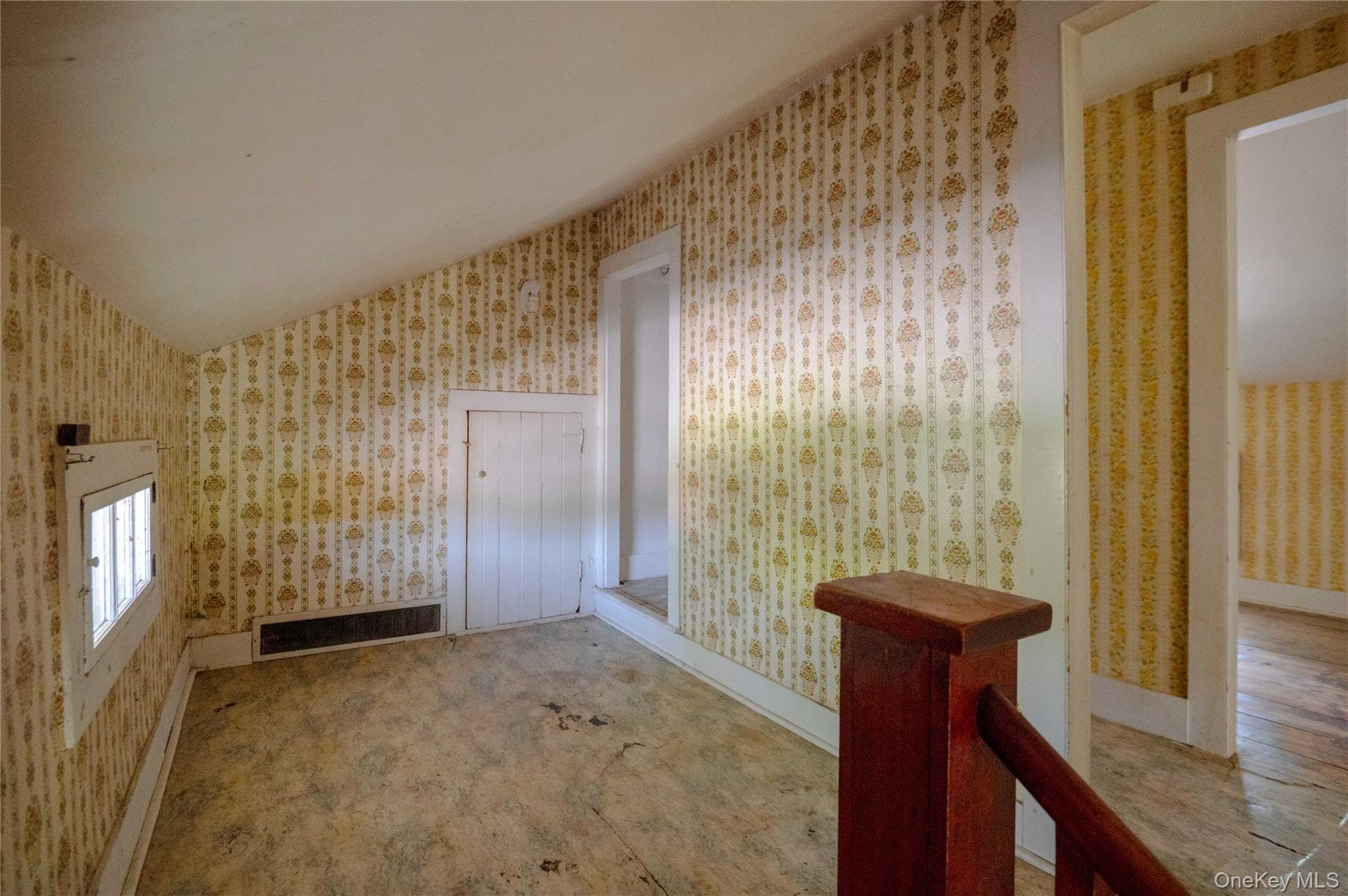 1402 Albany Avenue thumbnail 21