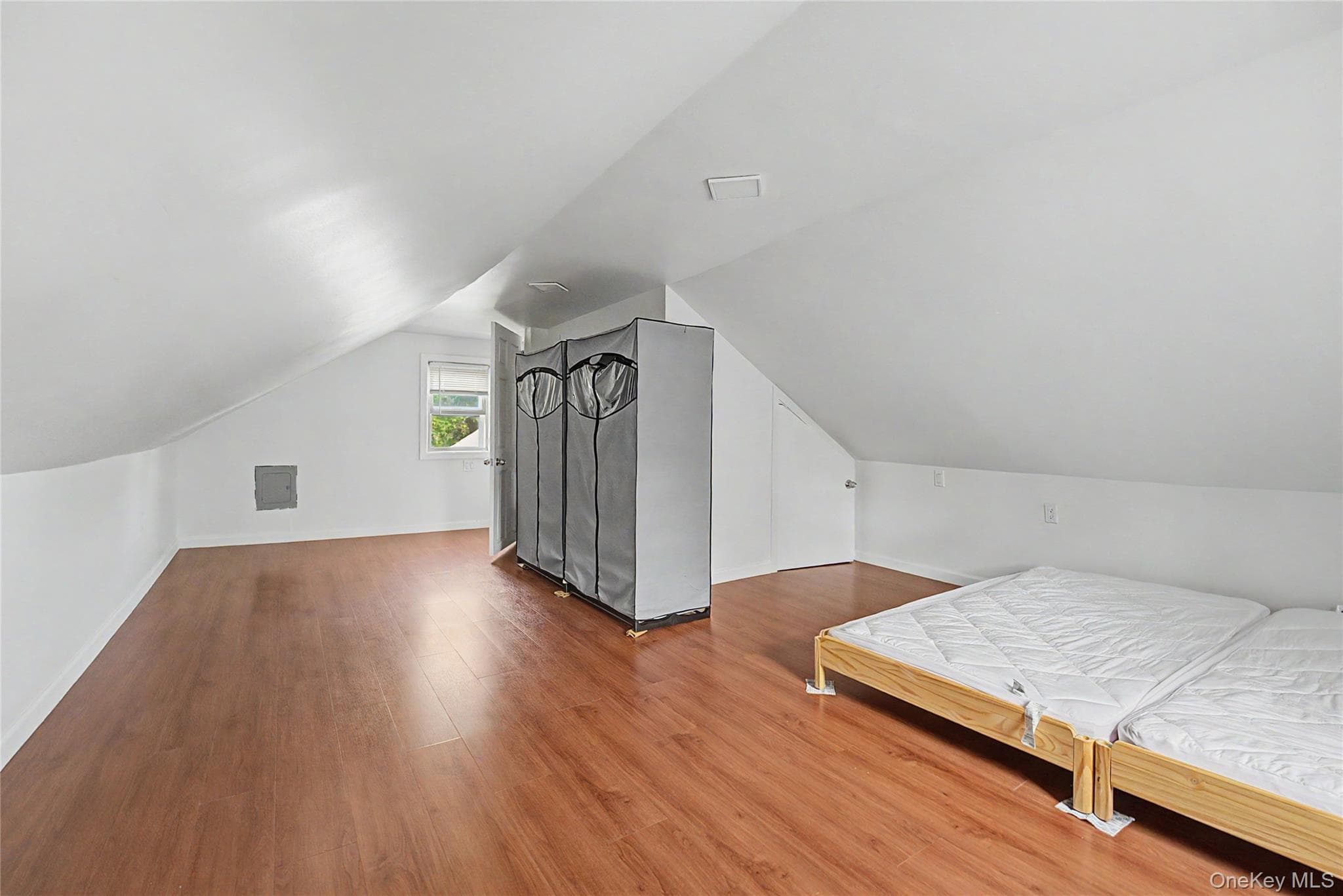 29 Holland Avenue thumbnail 11