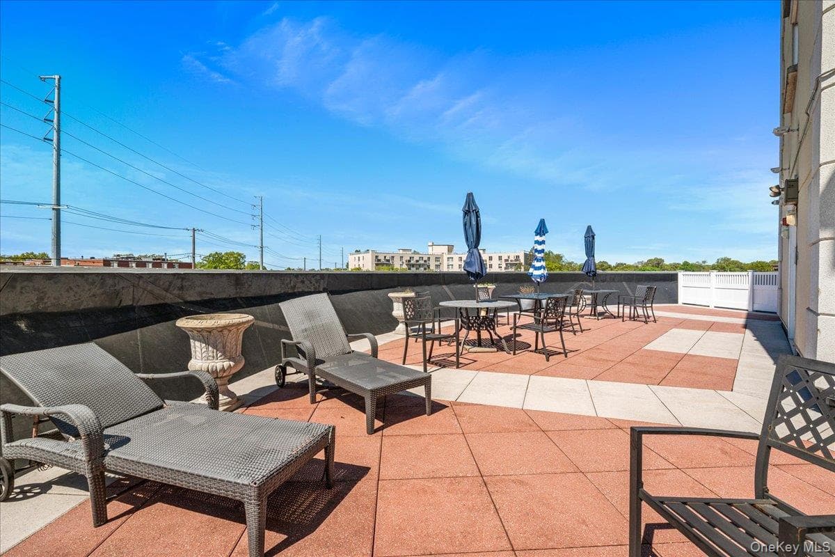 130 Post Avenue Unit: 324 thumbnail 14
