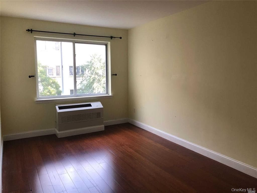 130 Post Avenue Unit: 324 thumbnail 6