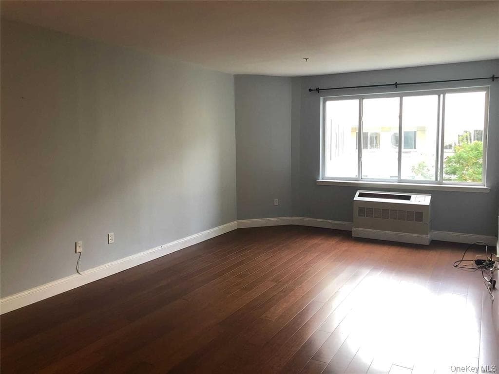 130 Post Avenue Unit: 324 thumbnail 8