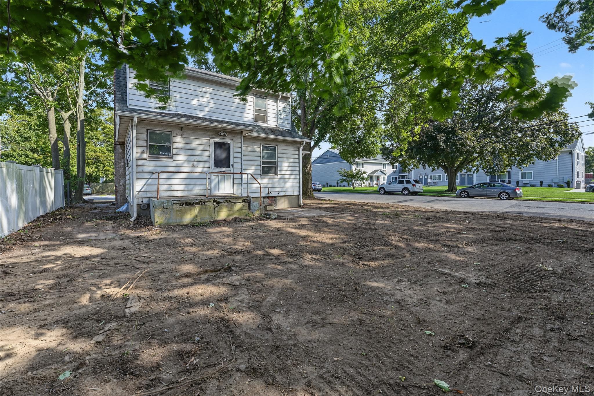 2 Willett Avenue thumbnail 21