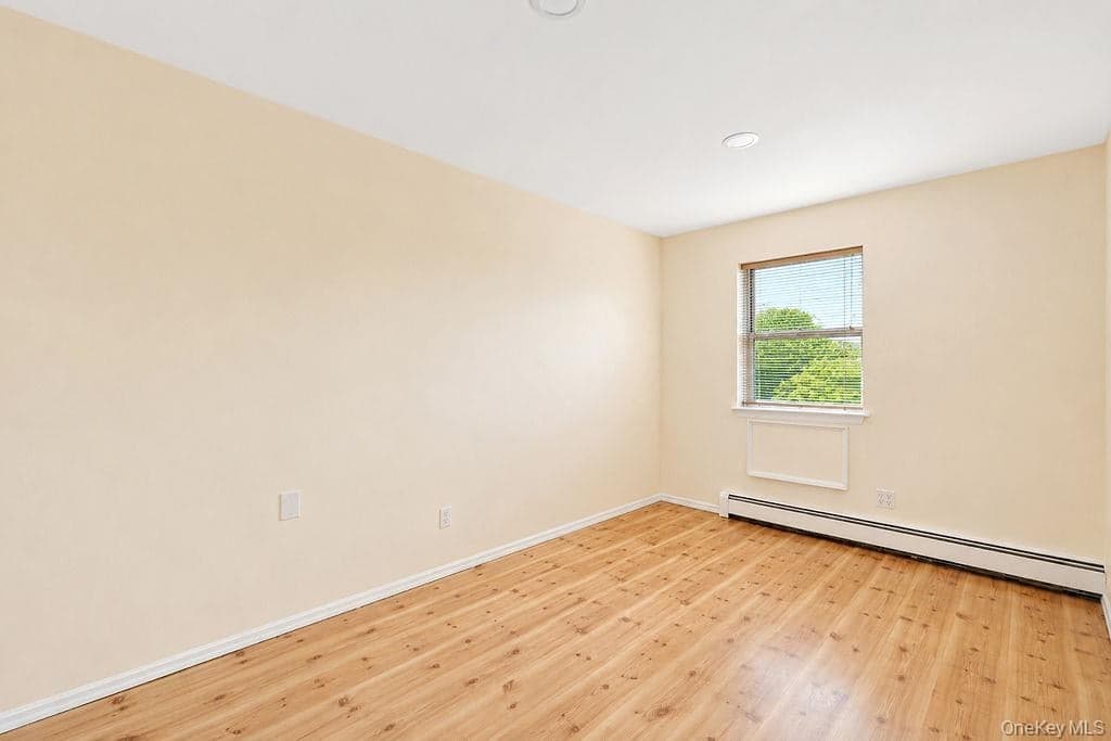 150-07 95th Street Unit: 3 thumbnail 8