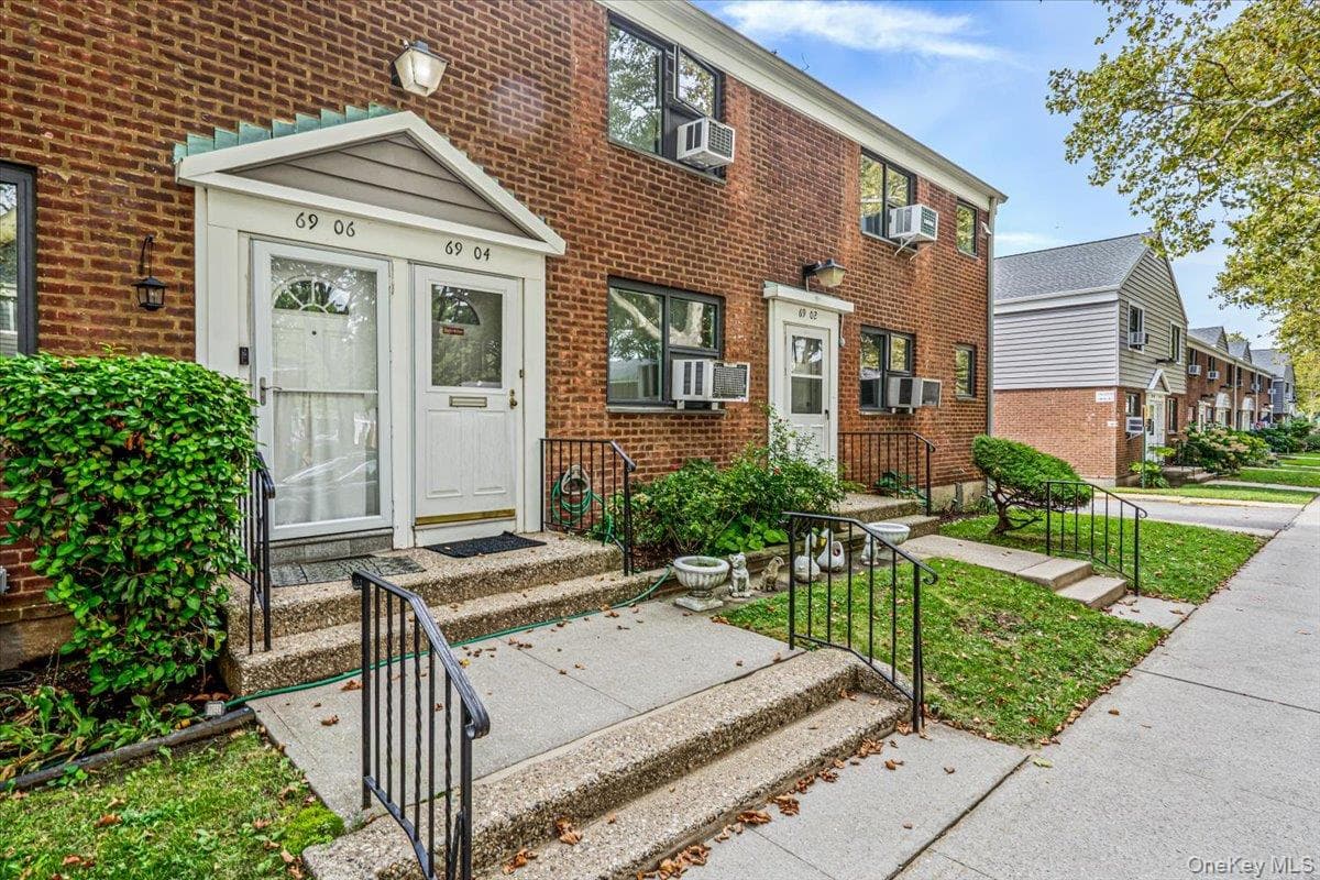 69-04 218th Street Unit: Duplex thumbnail 6