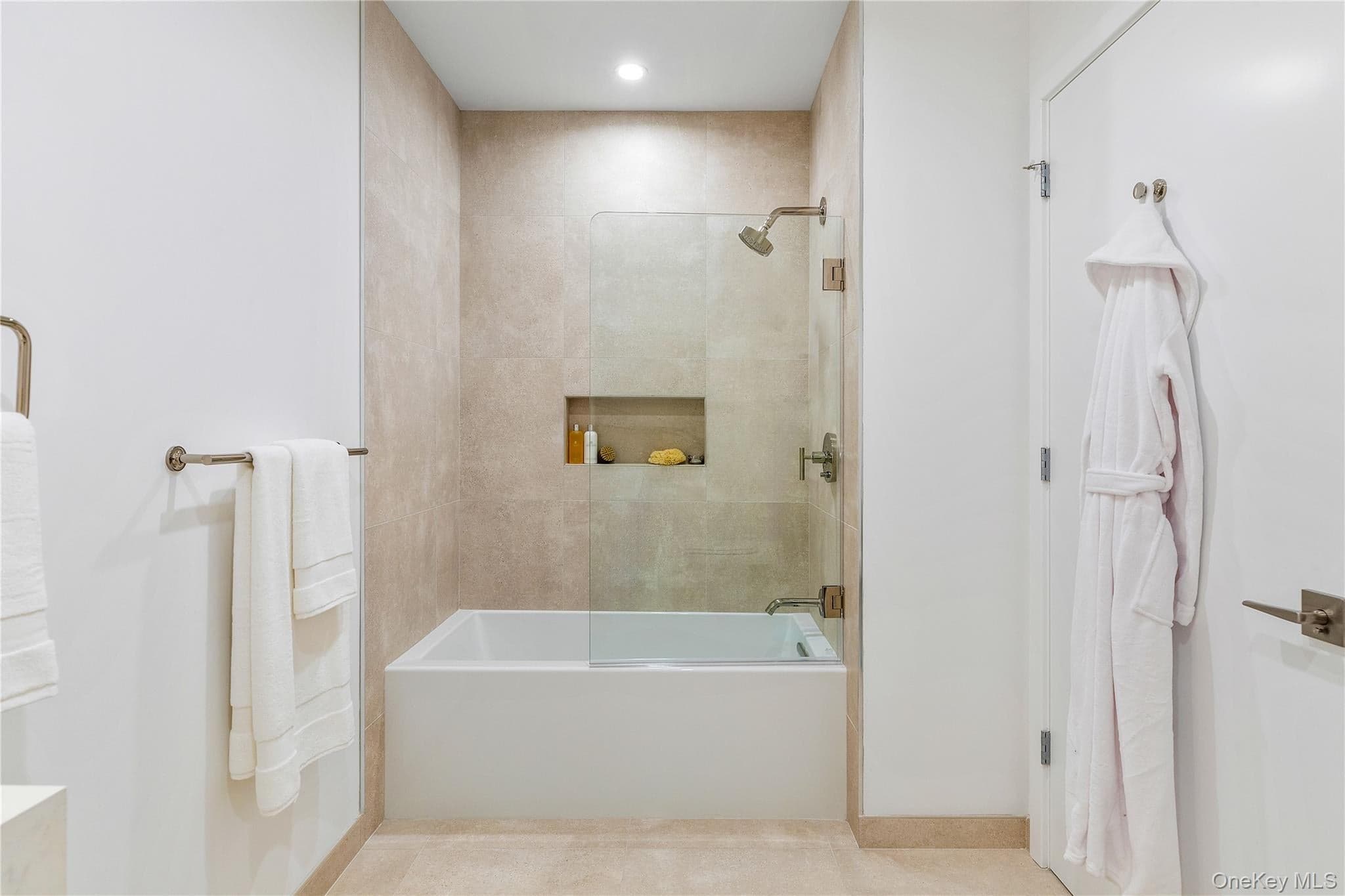 140 Boardwalk Unit: PH6 B thumbnail 13