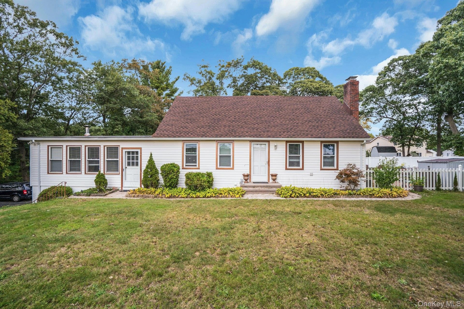 79 Wicks Road, Commack