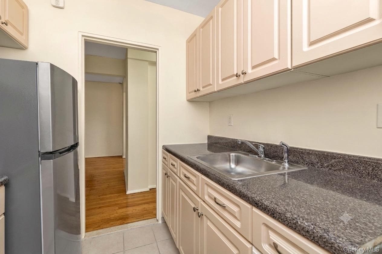 141-16 25th Road Unit: 2C thumbnail 7