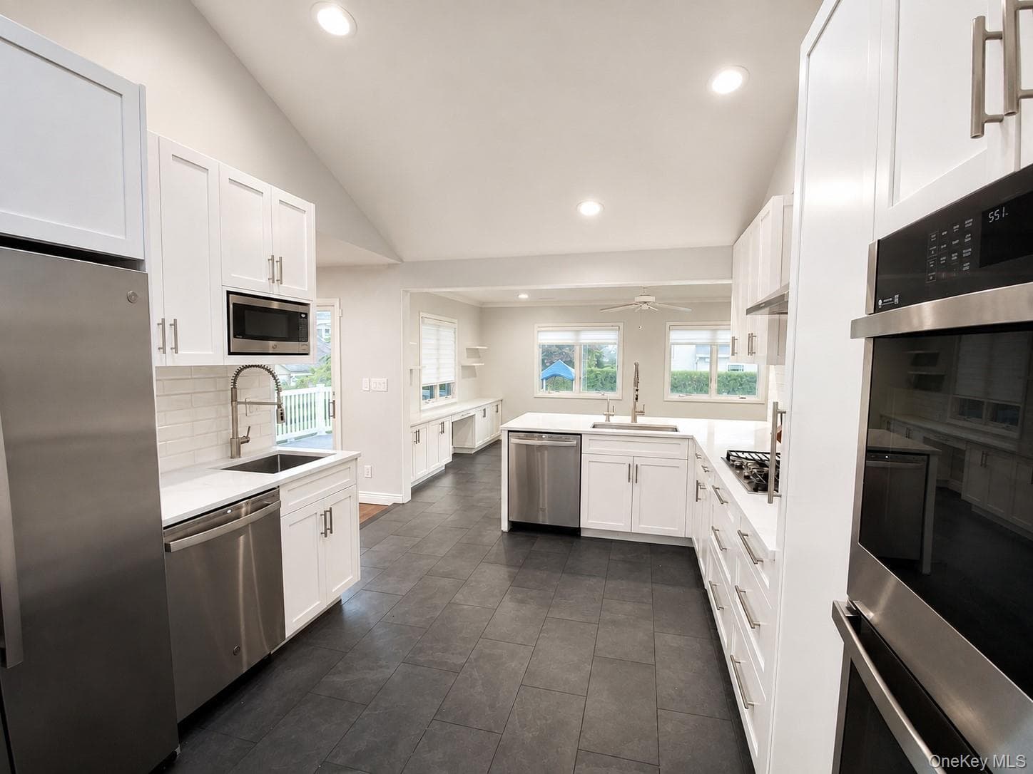 586 Harless Place thumbnail 12