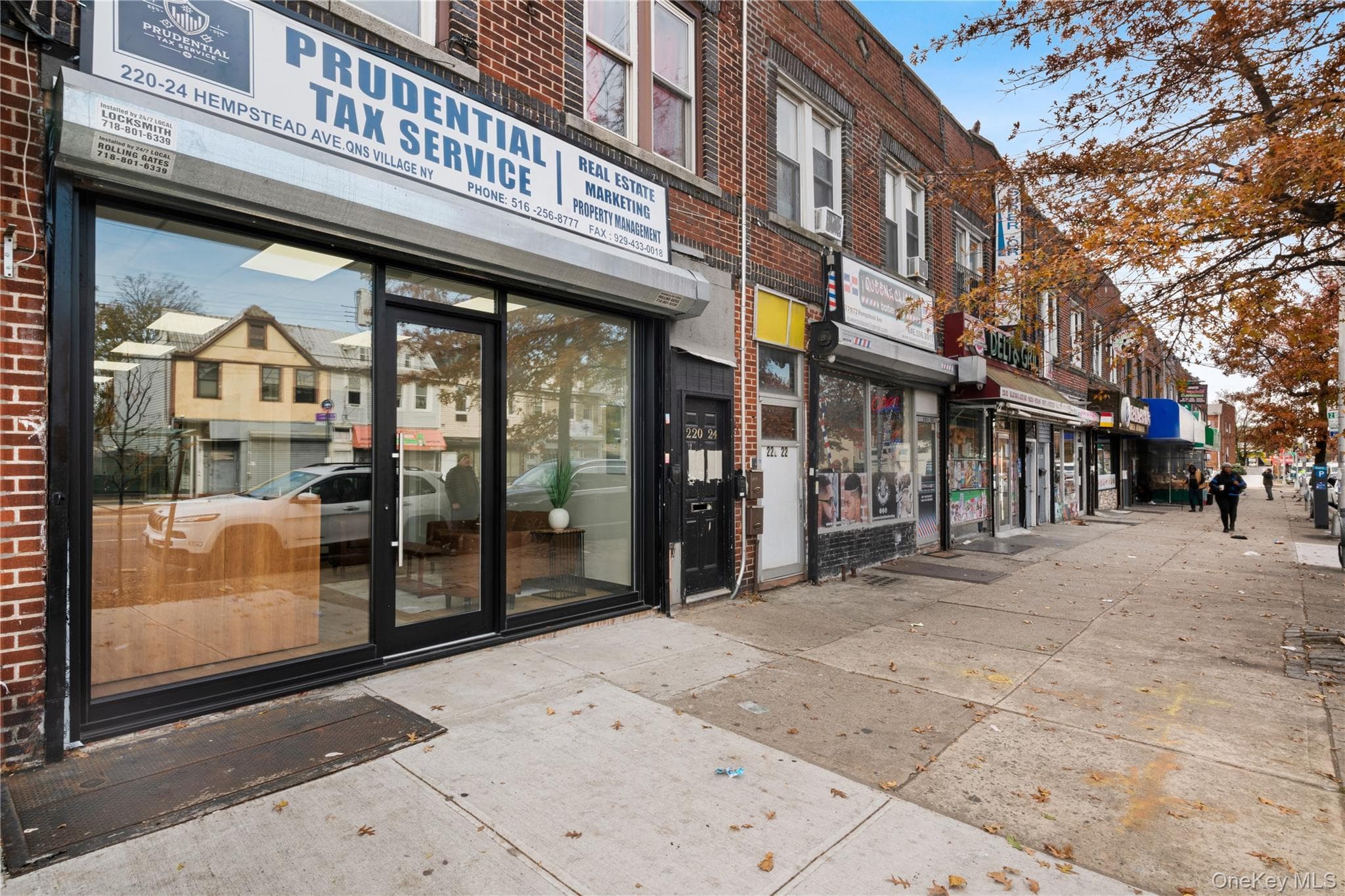 22024 Hempstead Avenue thumbnail 2