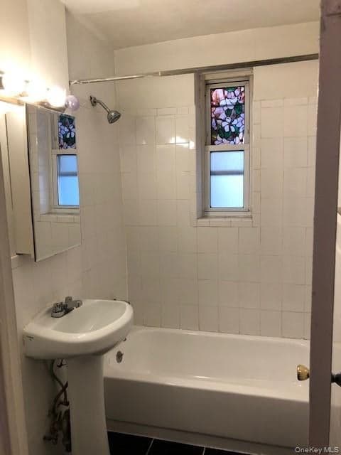143-25 84th Drive Unit: 2E thumbnail 16