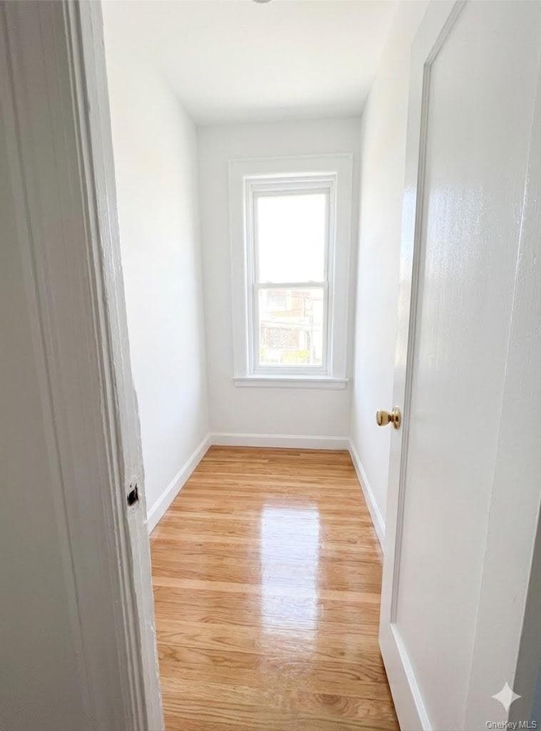 48-72 37th Street thumbnail 18