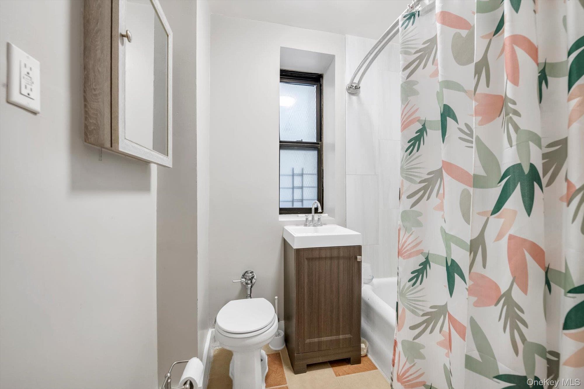 1711 Davidson Avenue Unit: 1N thumbnail 8