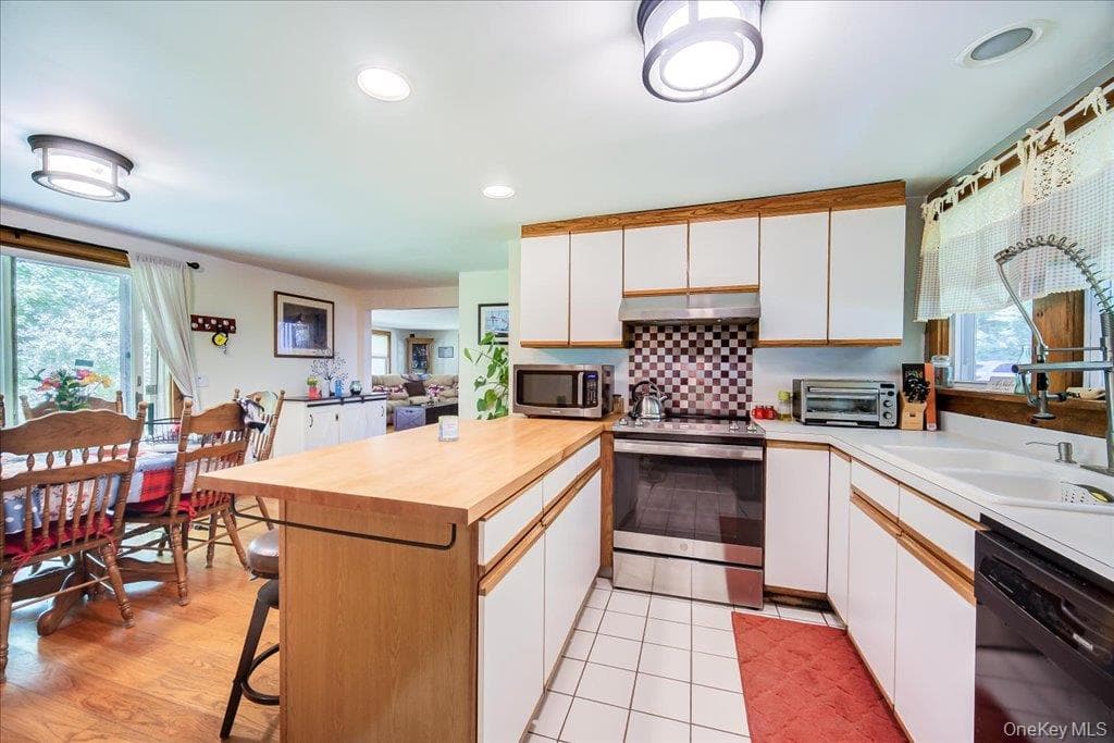 10-12 Woodlea Road thumbnail 12