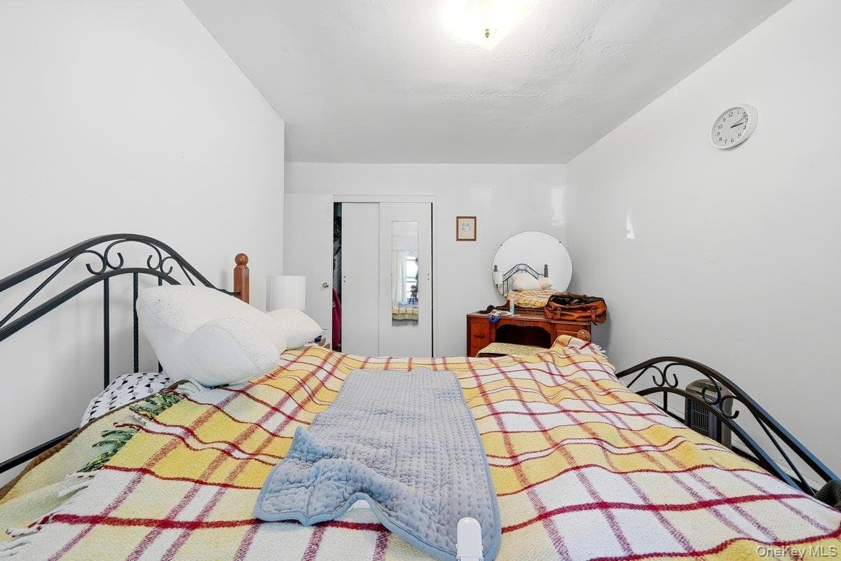 6121 Huxley Avenue thumbnail 16
