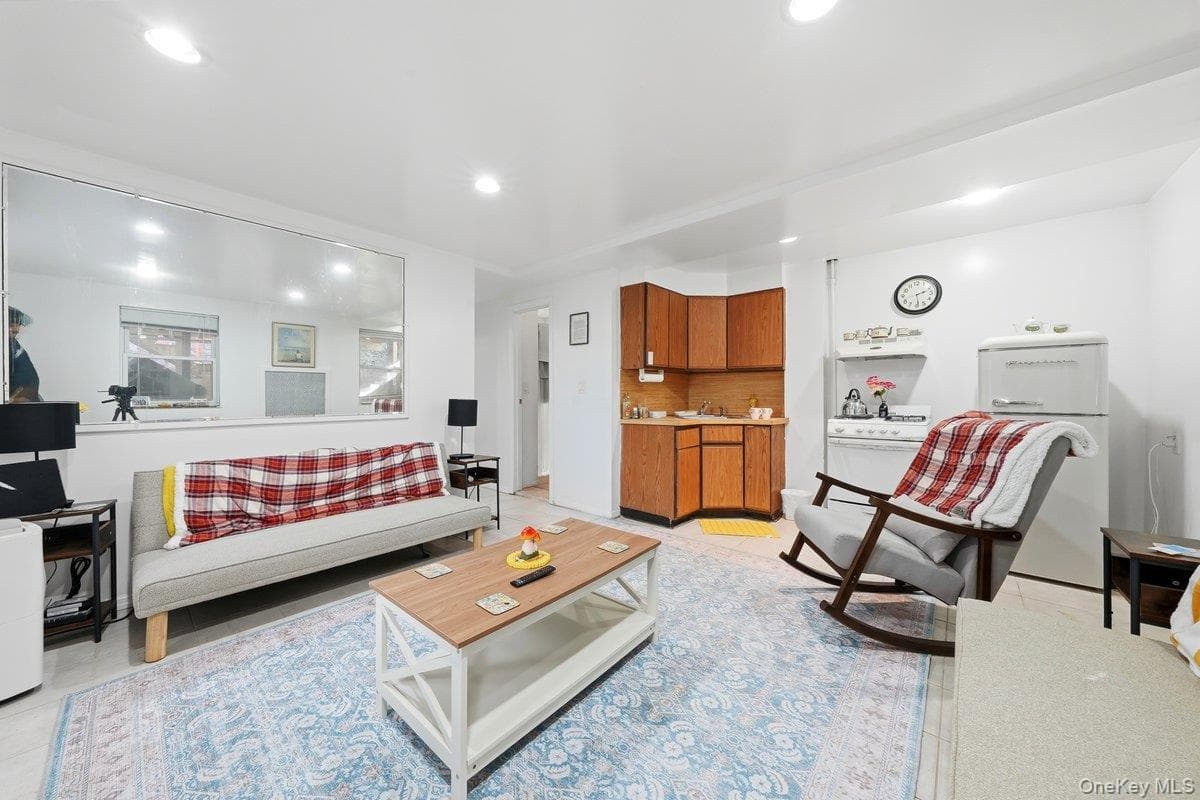 6121 Huxley Avenue thumbnail 23