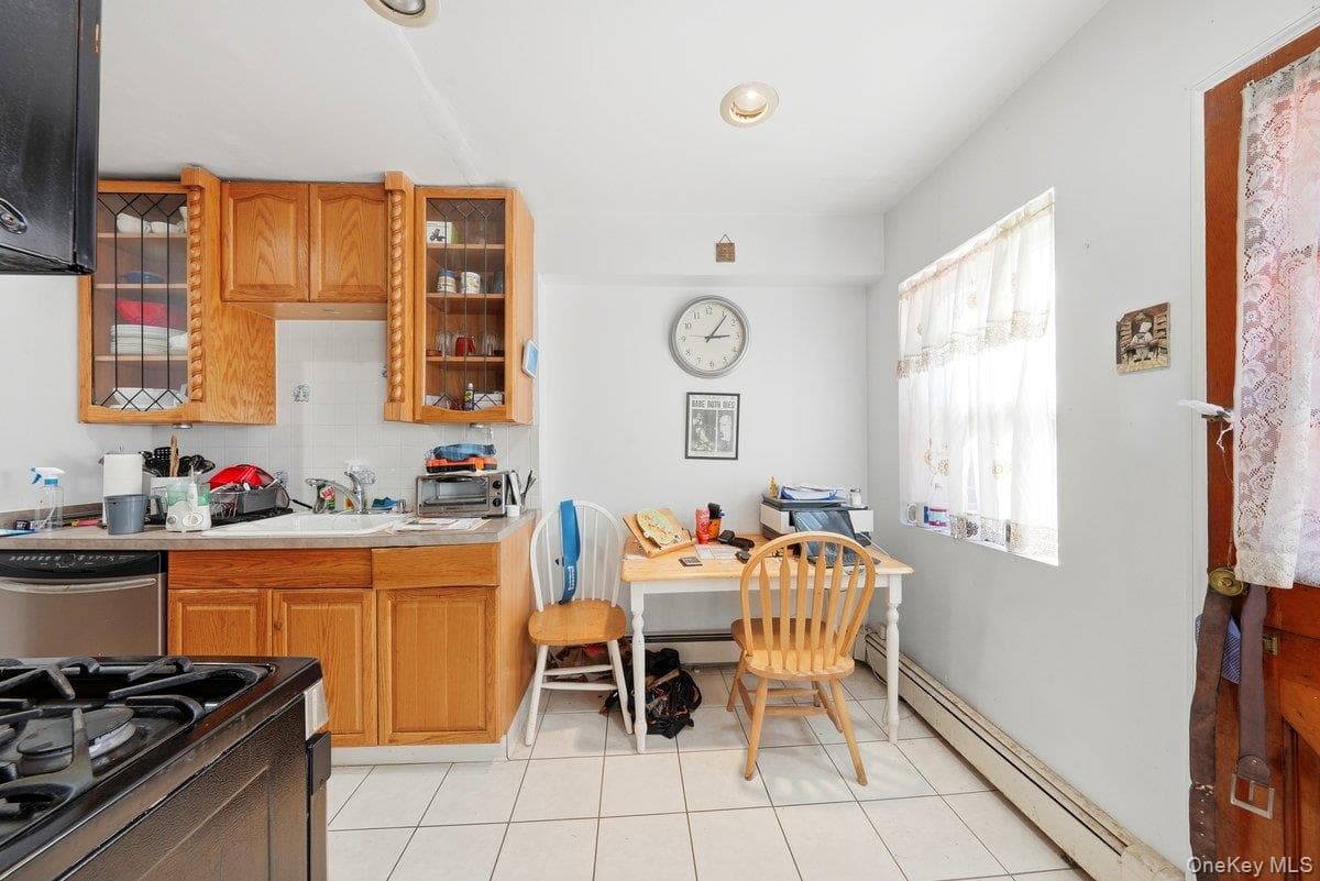 6121 Huxley Avenue thumbnail 7