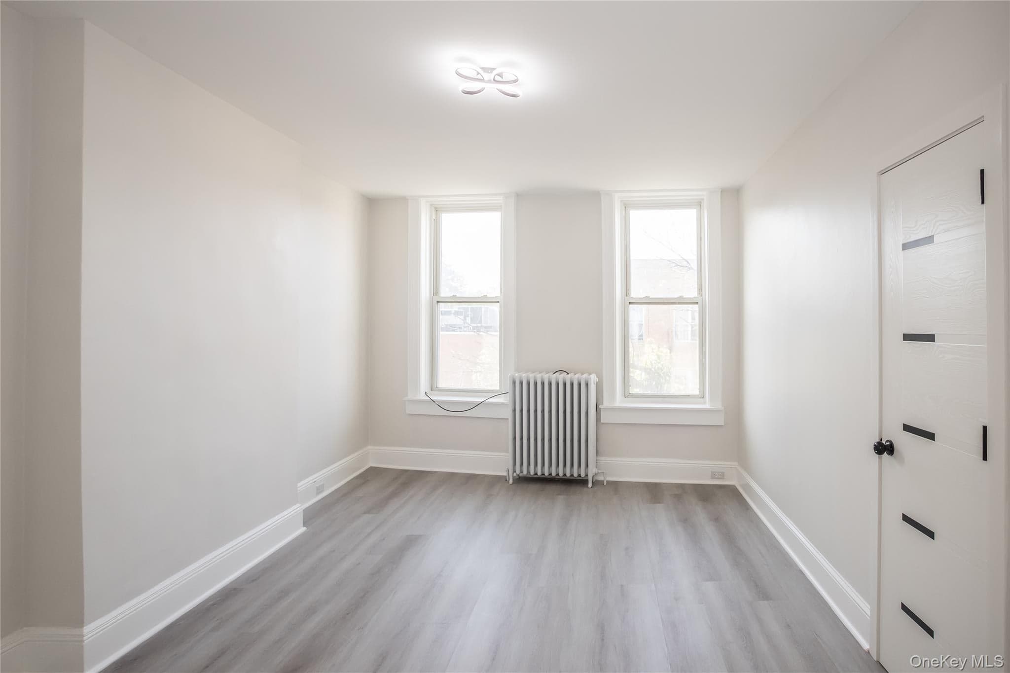 6717 Myrtle Avenue thumbnail 28