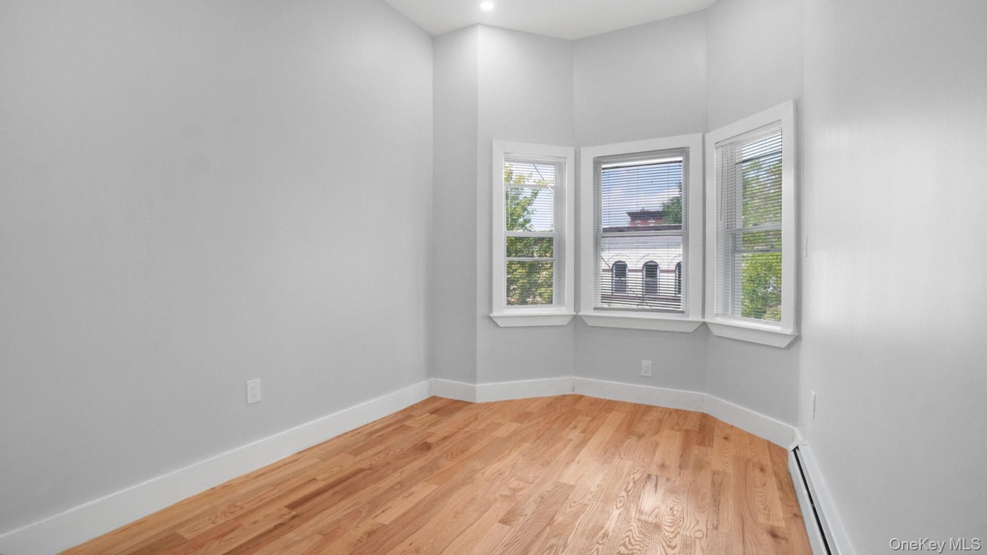 506 E 183rd Street thumbnail 10