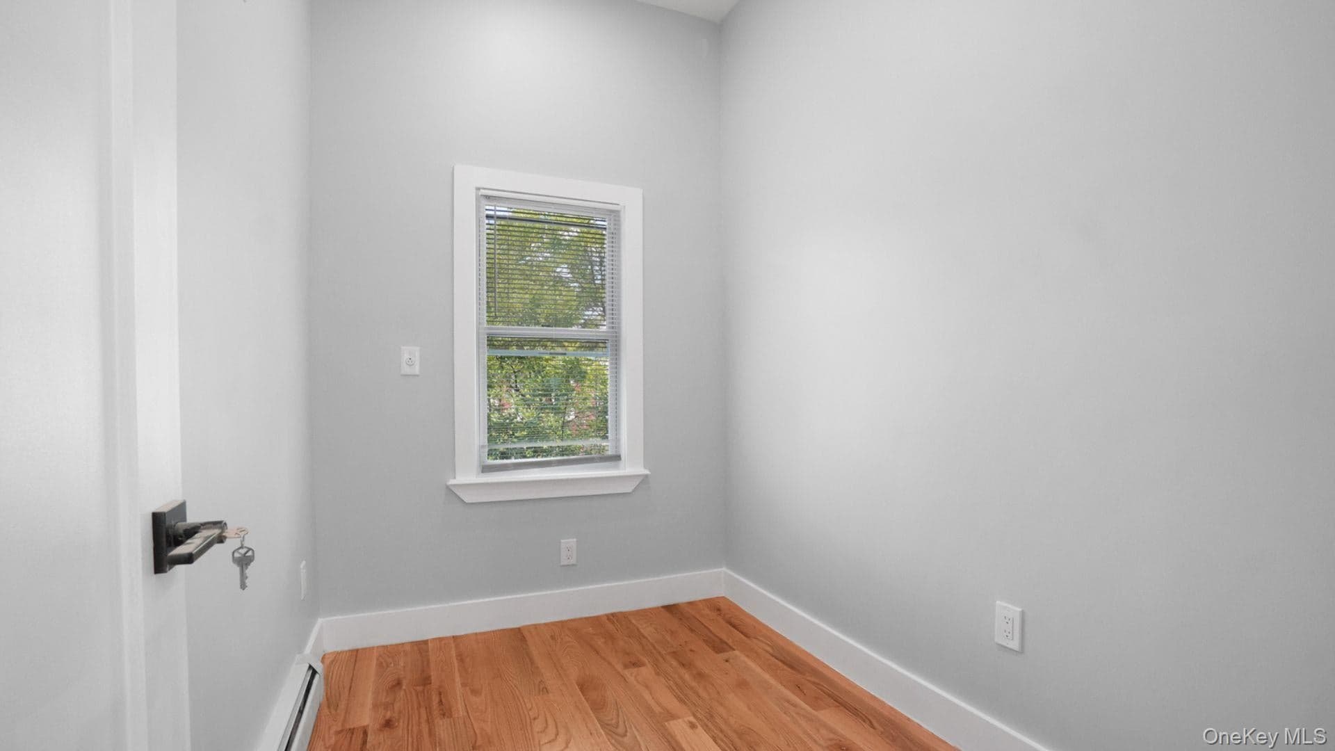 506 E 183rd Street thumbnail 12