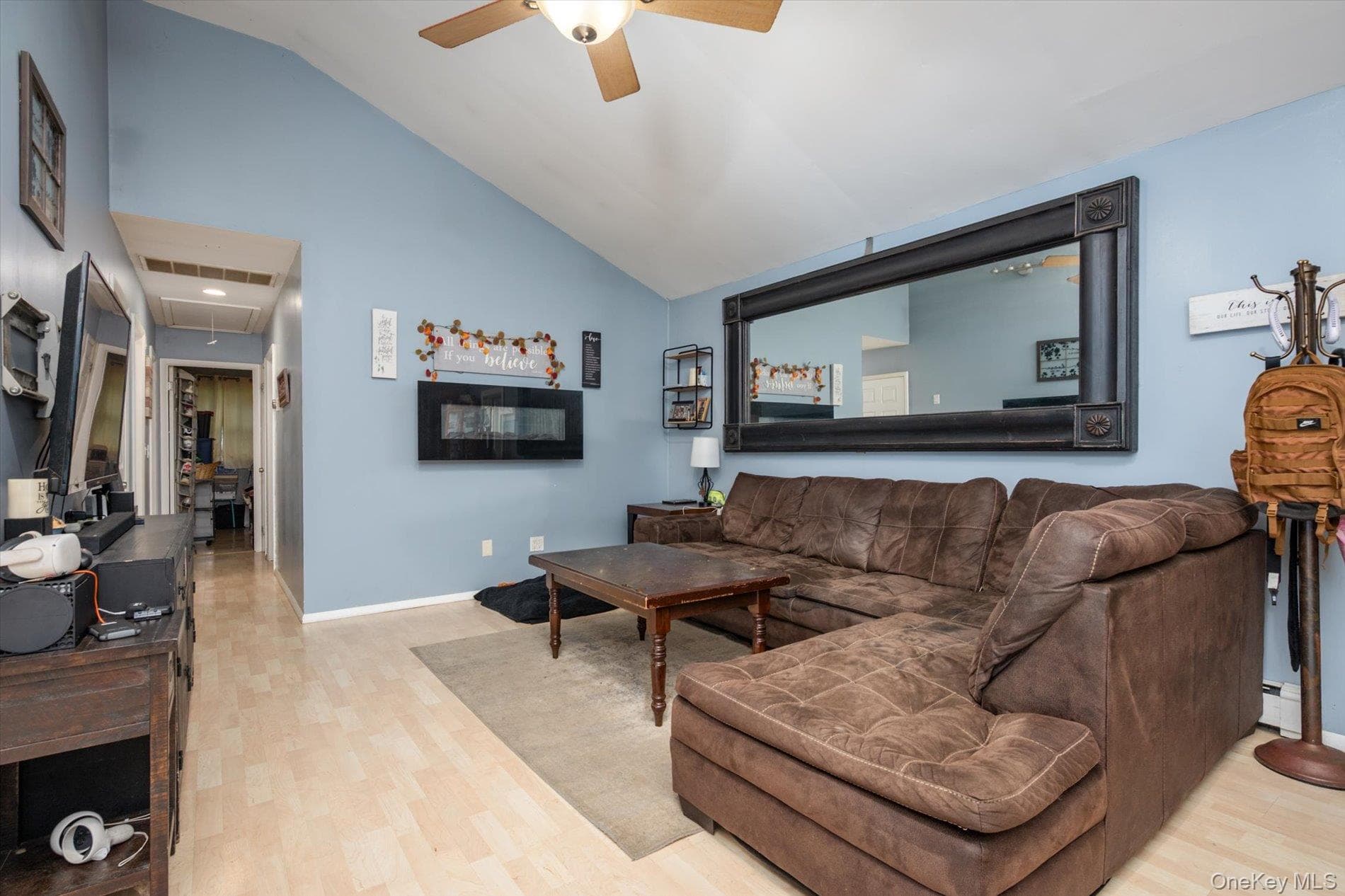 75 Westminster Drive thumbnail 3