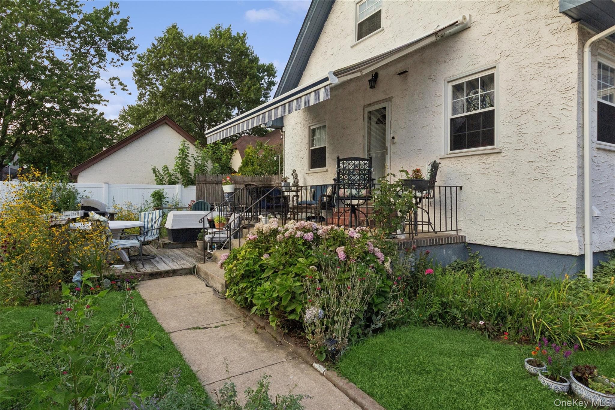 80 Dobson Avenue thumbnail 6