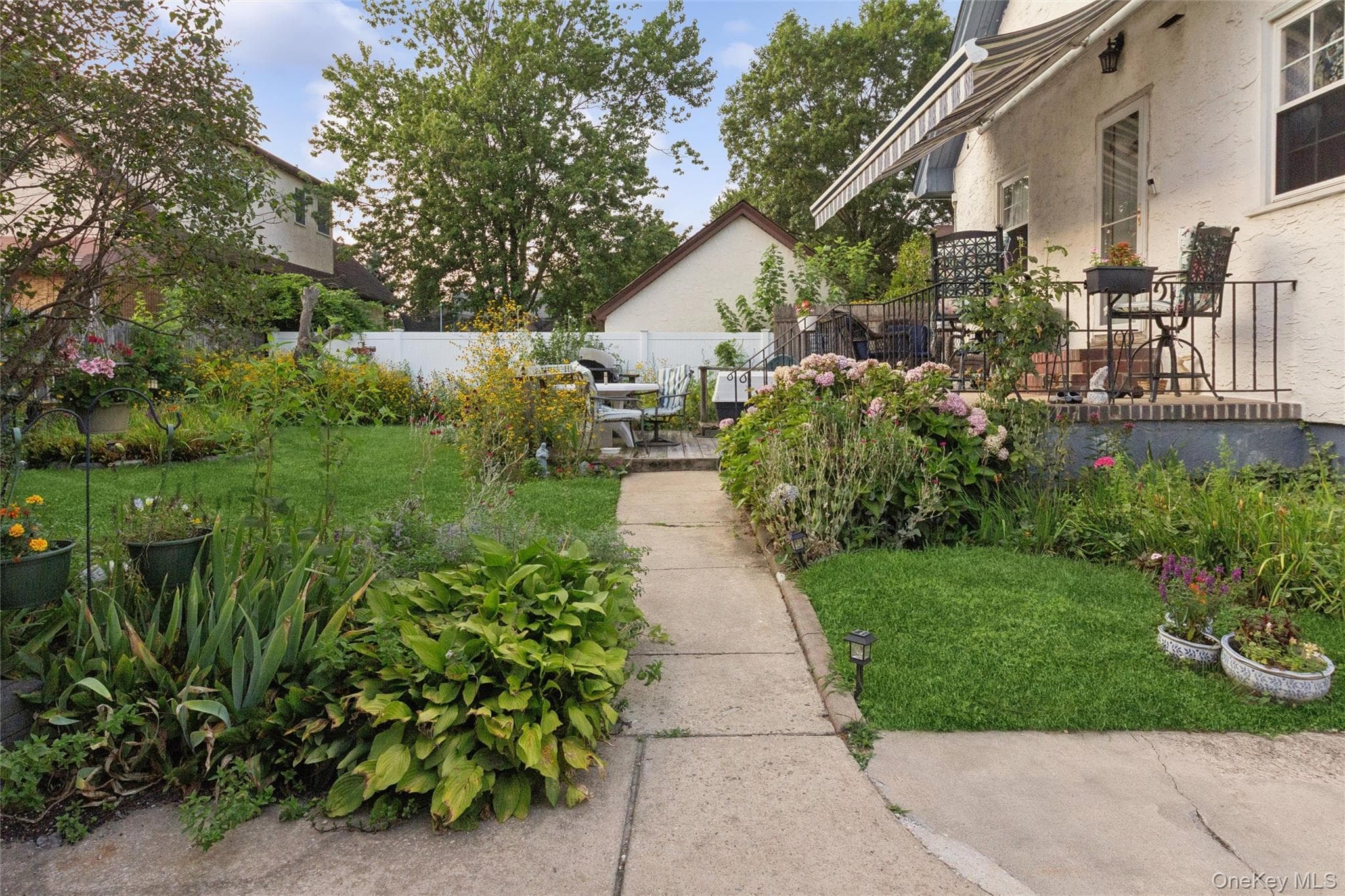 80 Dobson Avenue thumbnail 5
