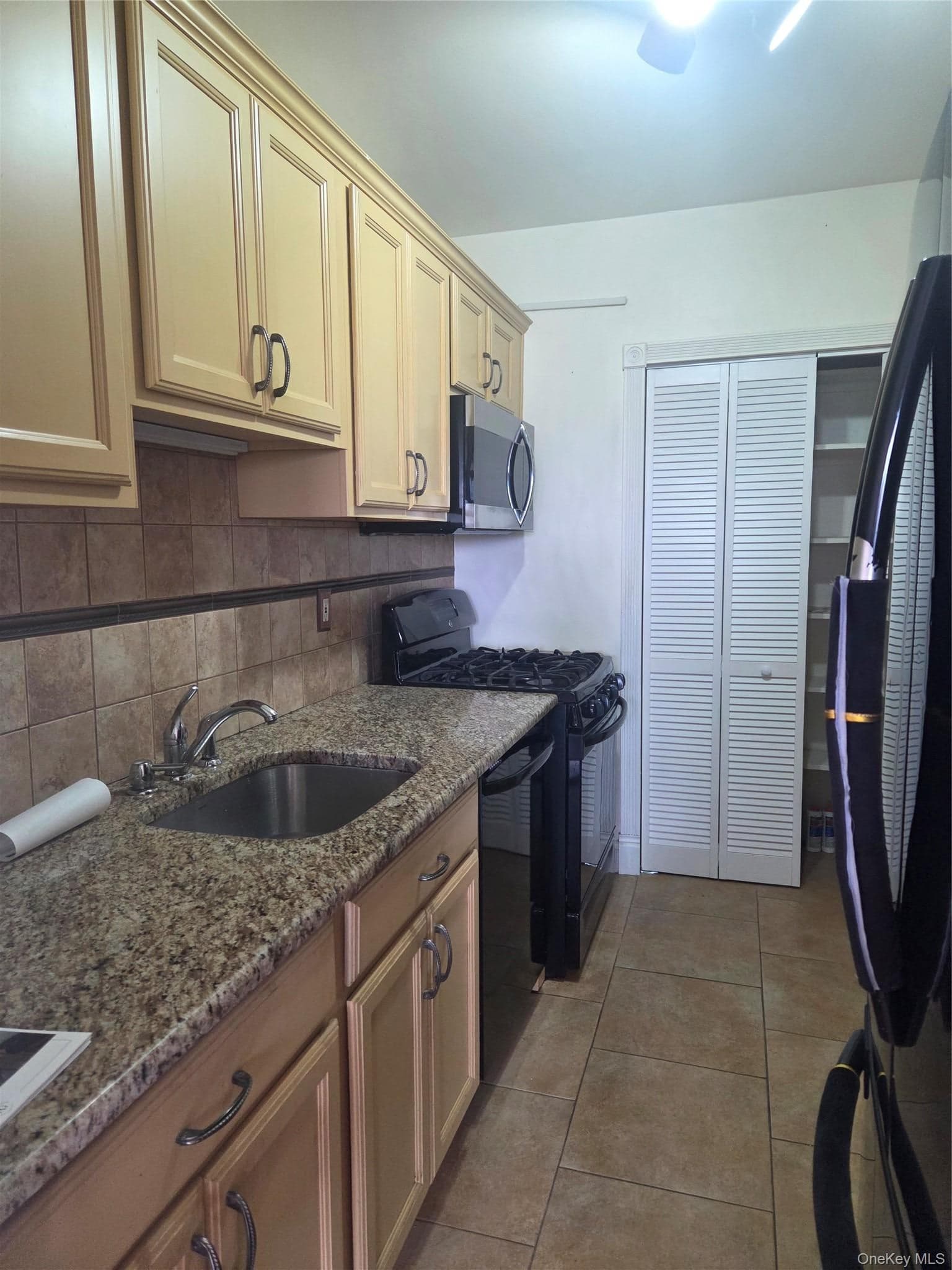 9 W Fordham Hill RD Unit: 7H thumbnail 7