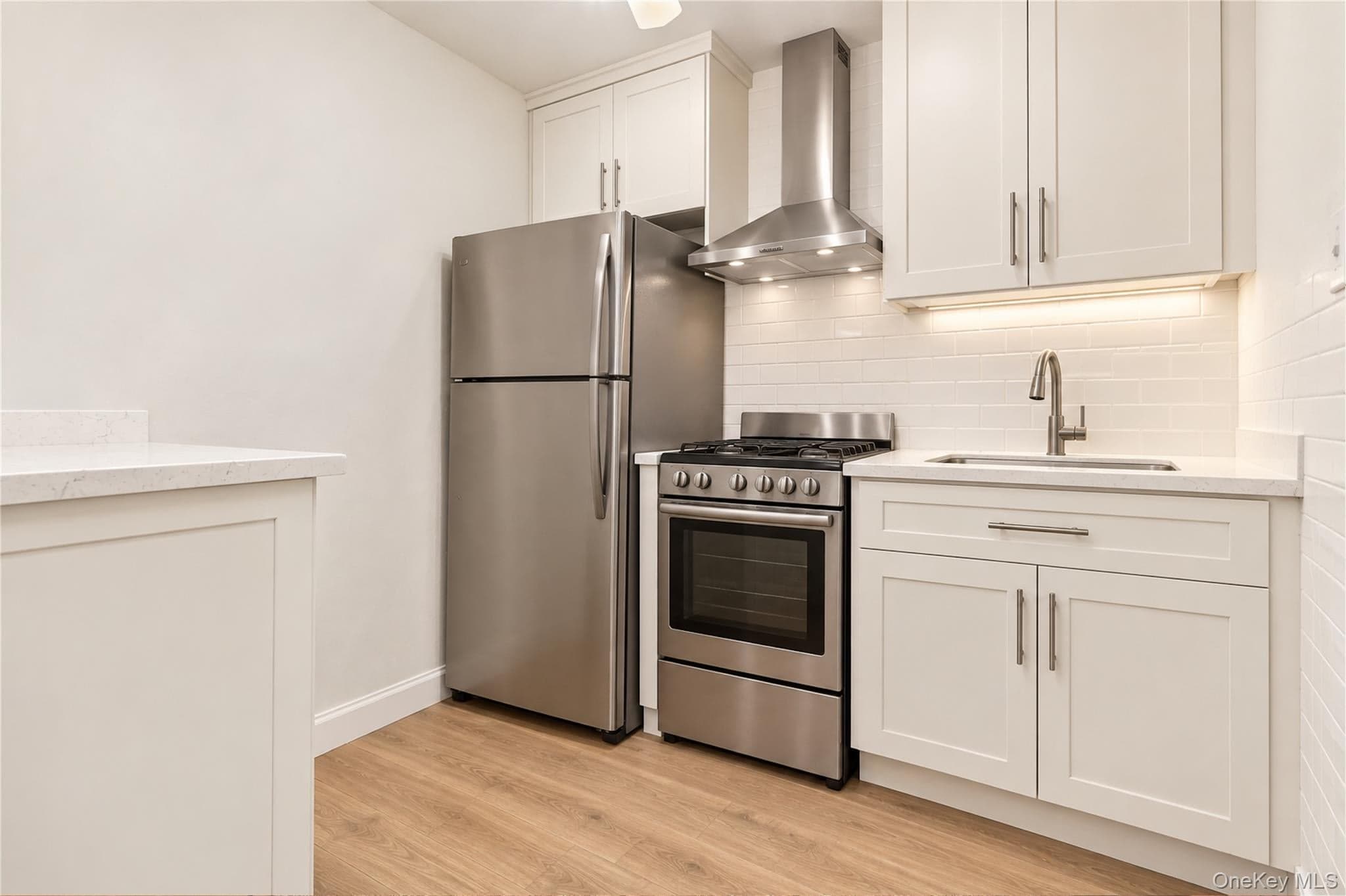 35-20 Leverich Street Unit: C344 thumbnail 4