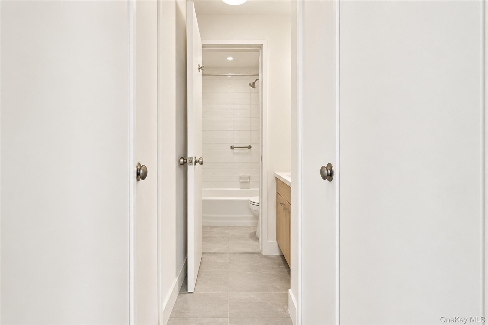 35-20 Leverich Street Unit: C344 thumbnail 11