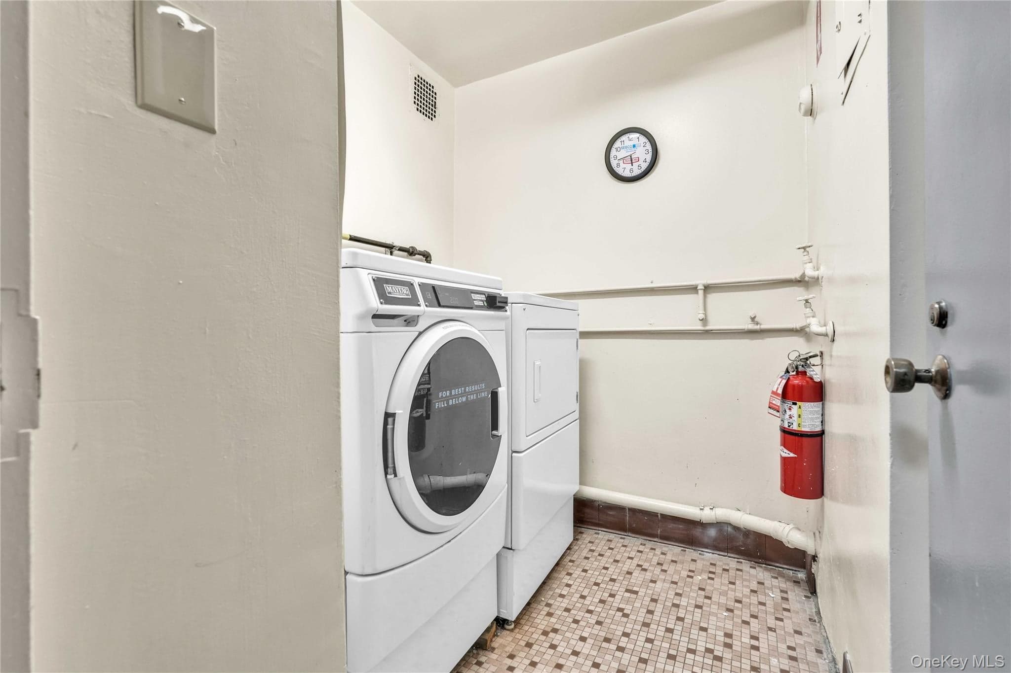 35-20 Leverich Street Unit: C344 thumbnail 26