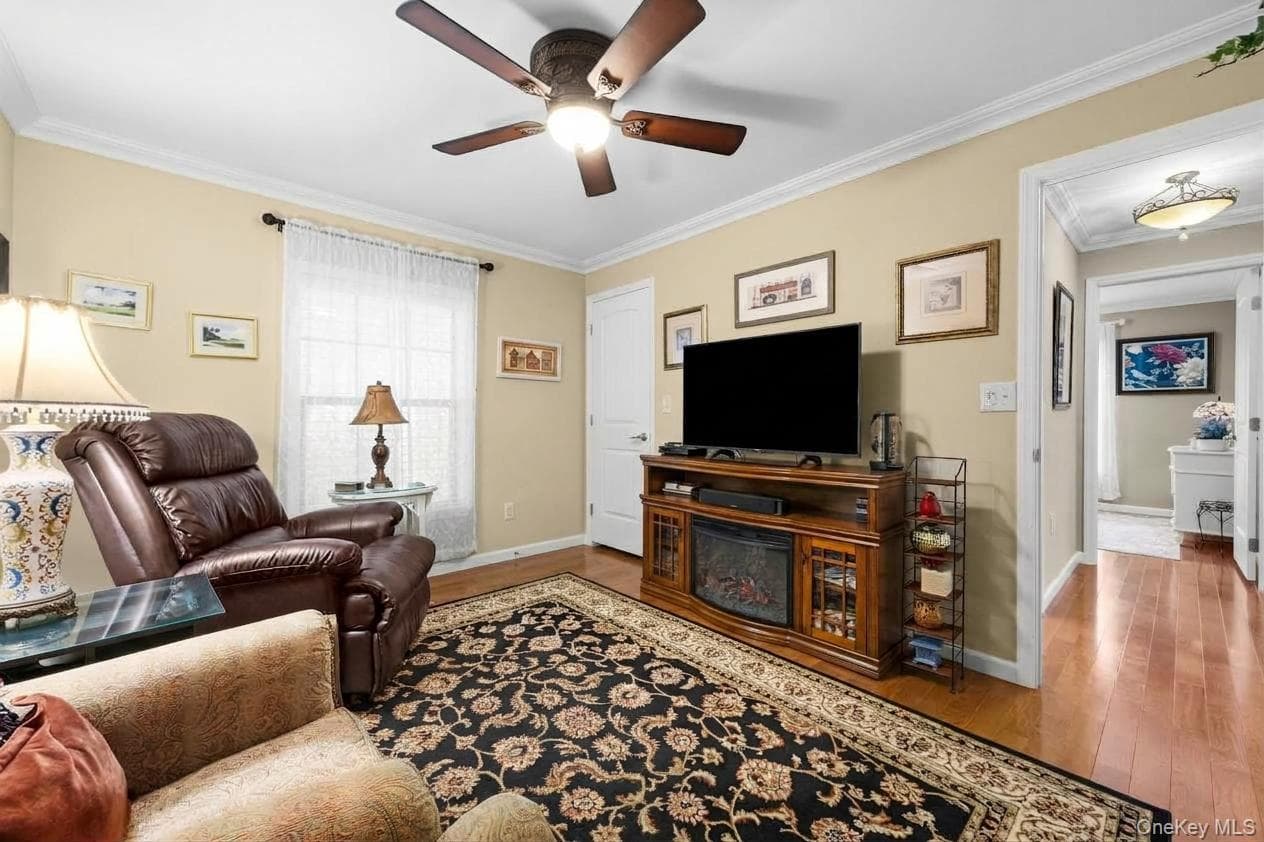 1661 Old Country Road Unit: 560 thumbnail 24