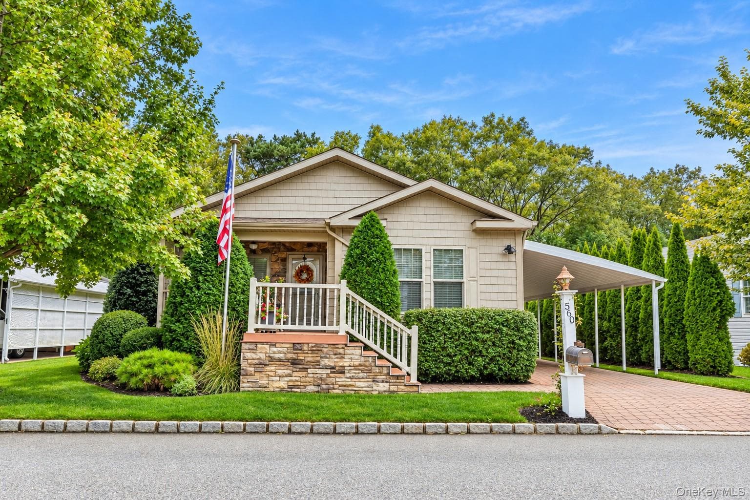 1661 Old Country Road Unit: 560, Riverhead