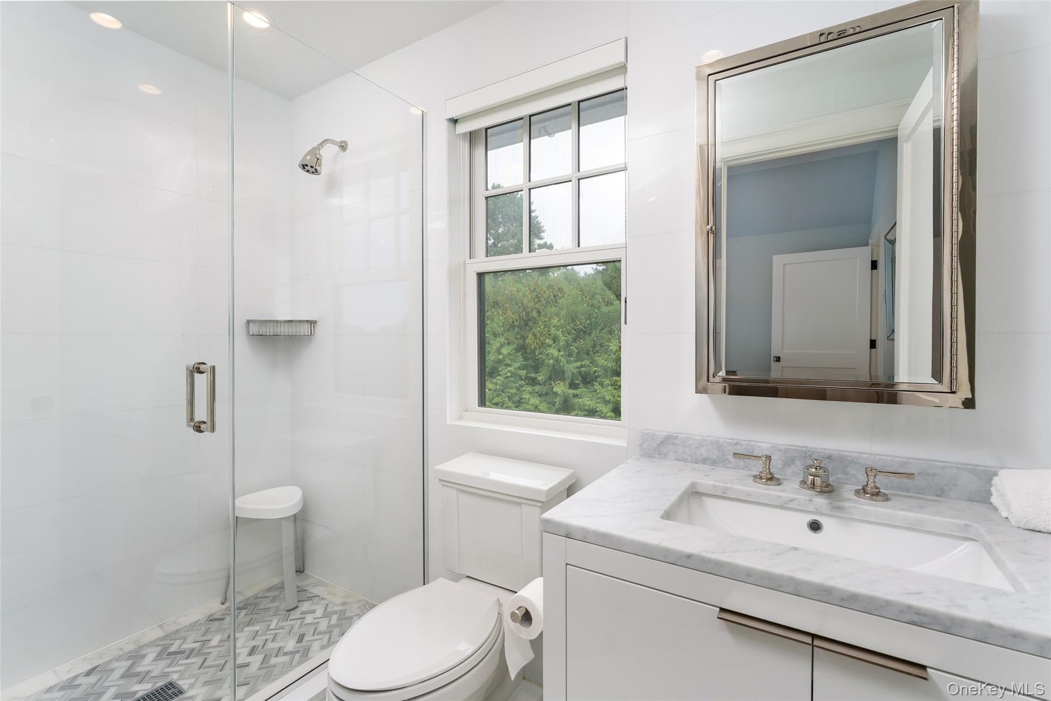 65 Middle Pond Road thumbnail 25