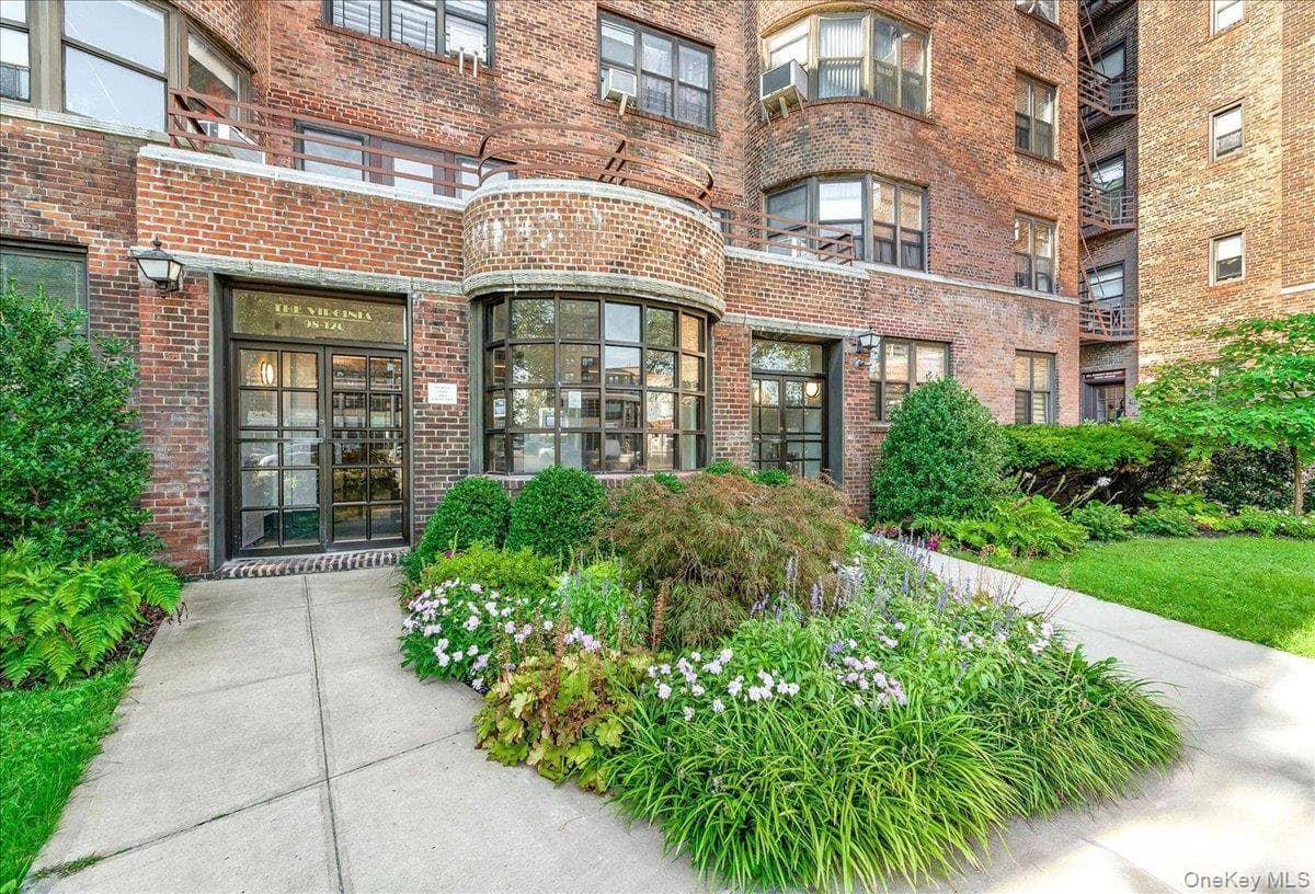 98-120 Queens Boulevard Unit: 5/D thumbnail 31