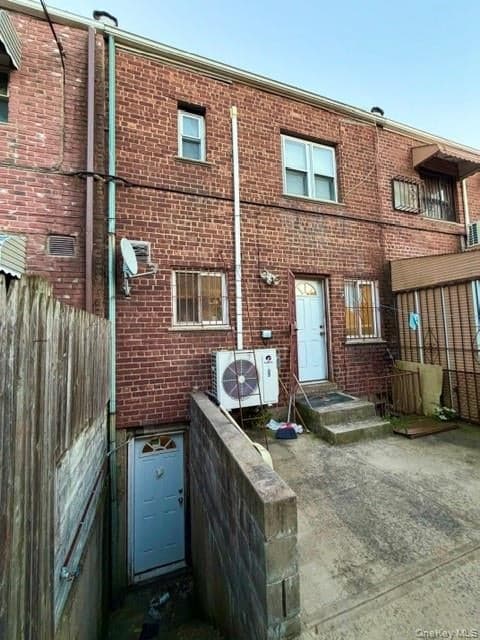4775 Barnes Avenue thumbnail 16