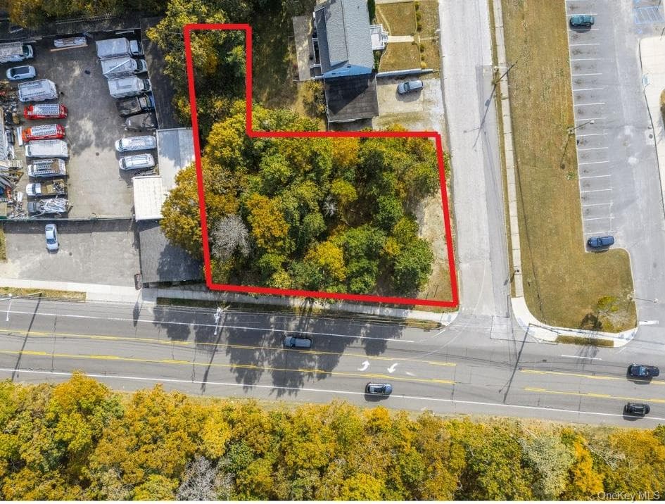 574 Montauk Highway, Shirley