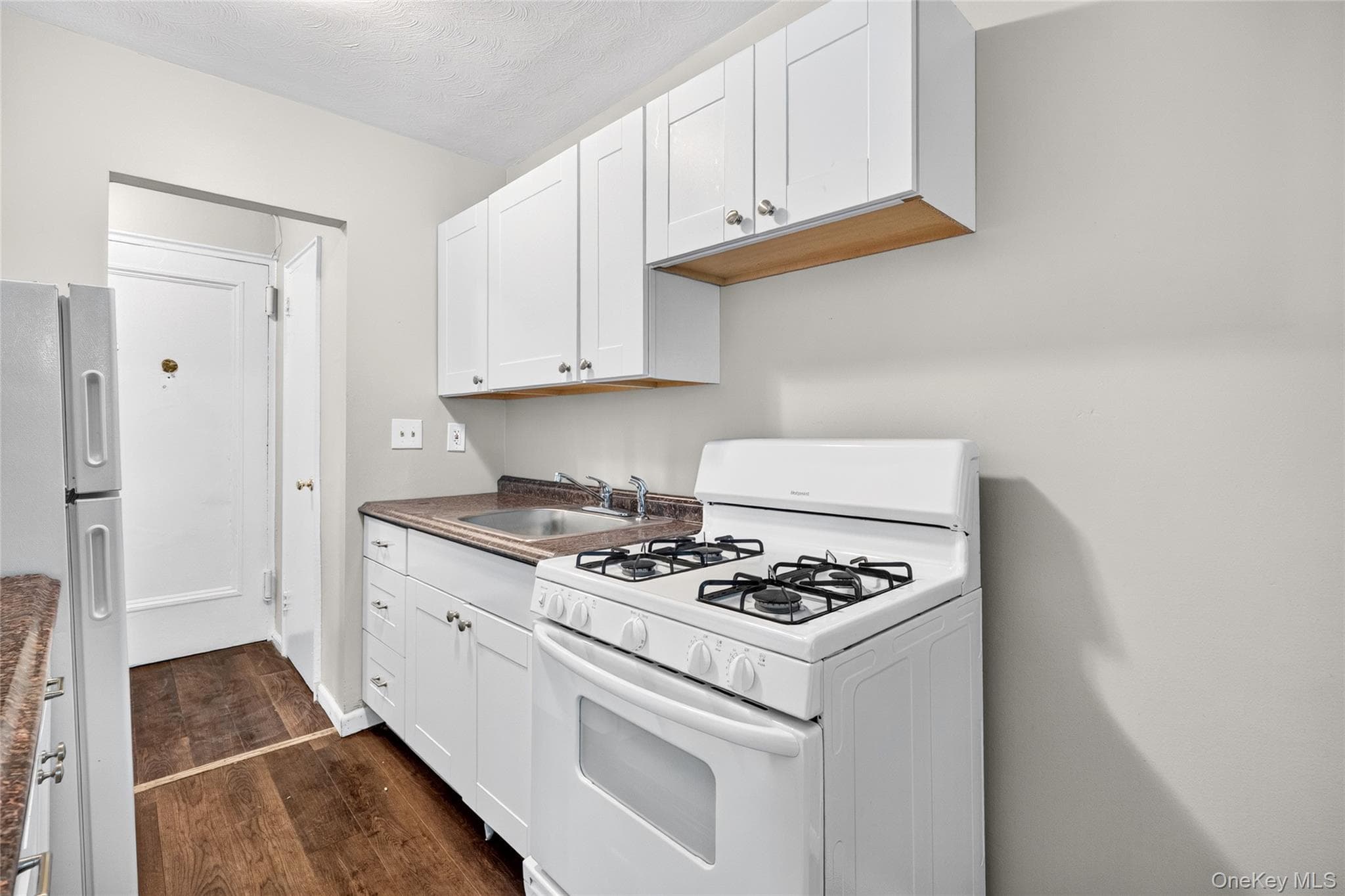 205 West Post Road Unit: 1N thumbnail 13