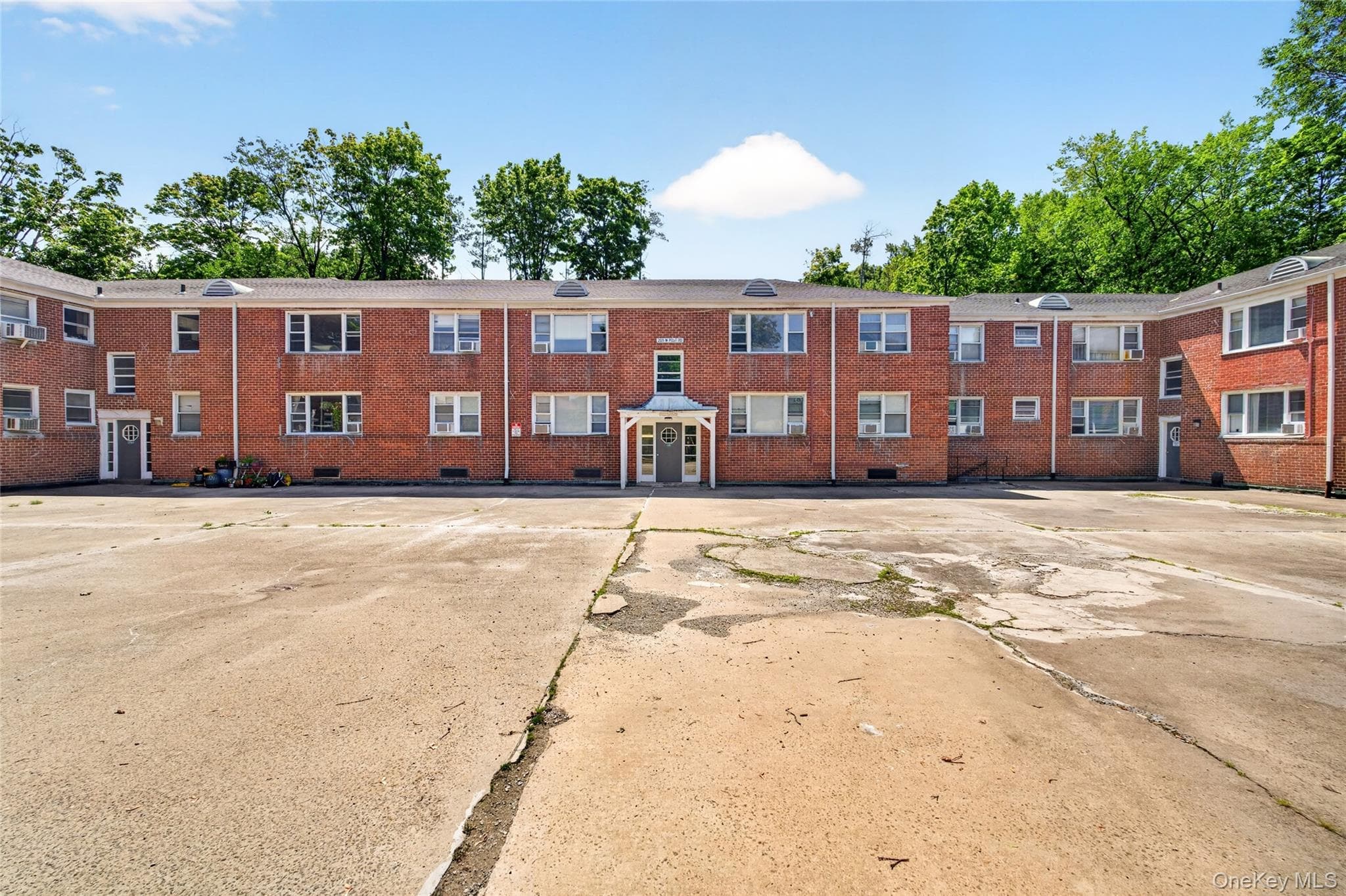 205 West Post Road Unit: 1N thumbnail 5