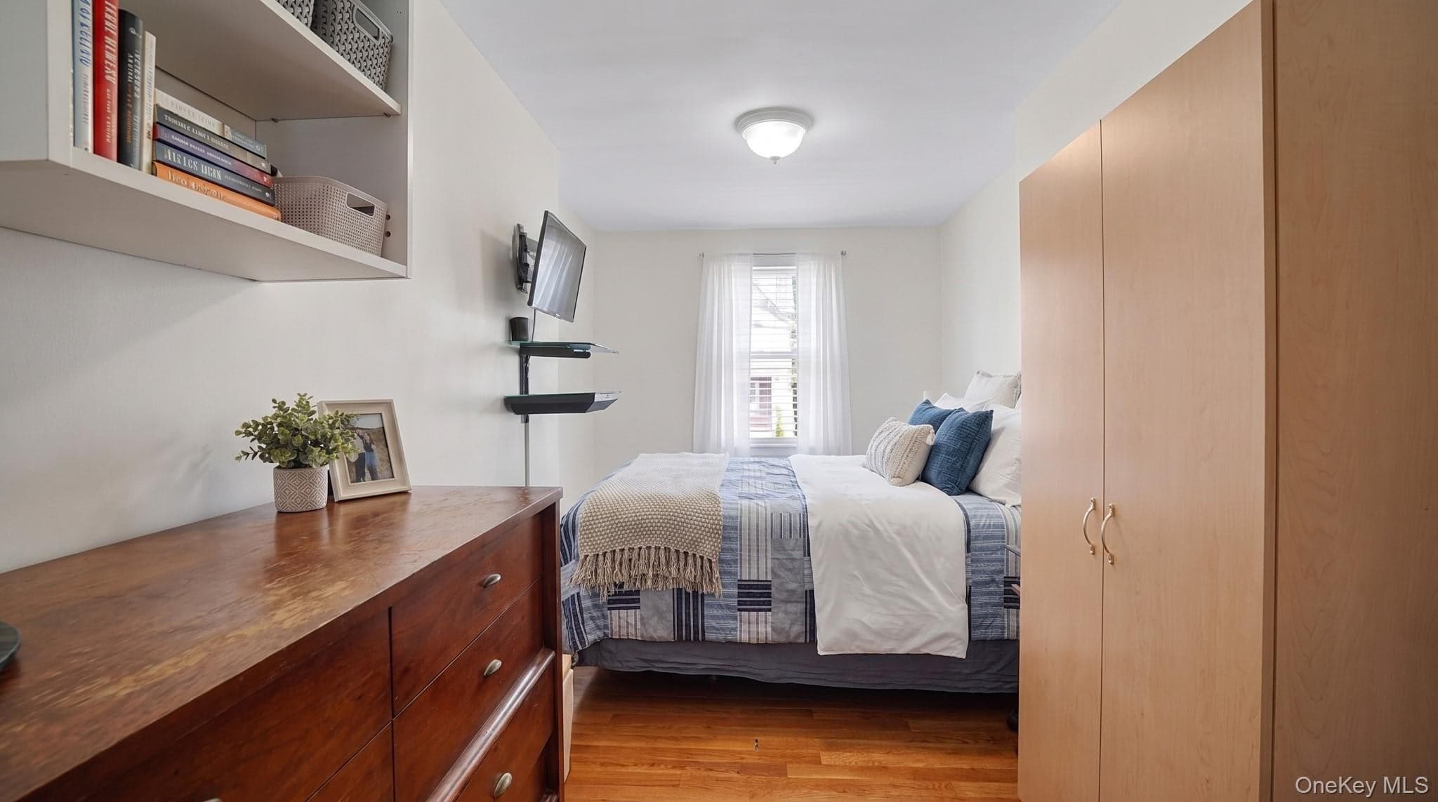 18 Edgewood Avenue thumbnail 13