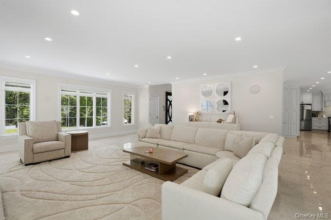 23 Woodbury Road thumbnail 6