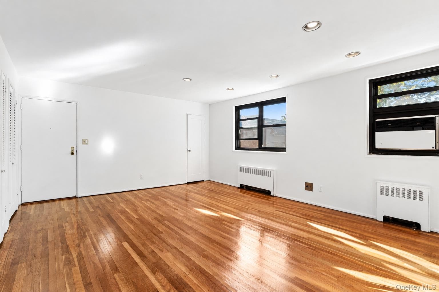 15-35 160 Street Unit: 6-160 thumbnail 6