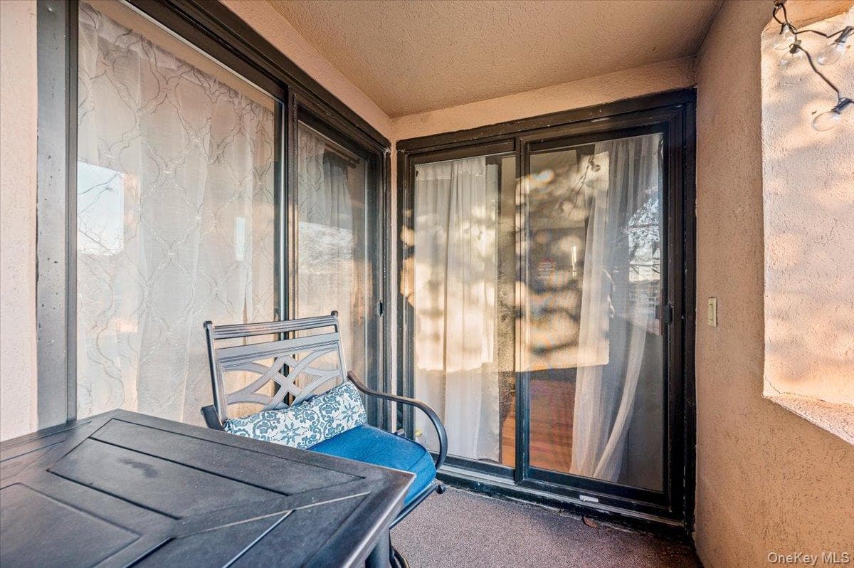 185 W Park Avenue Unit: 201 thumbnail 18
