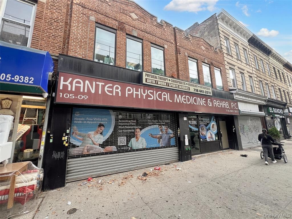 105-09 Jamaica Avenue, Richmond Hill